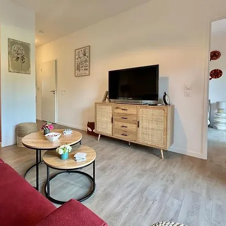 Apartment Stylish Disneyland Paris - Rentaway Montévrain